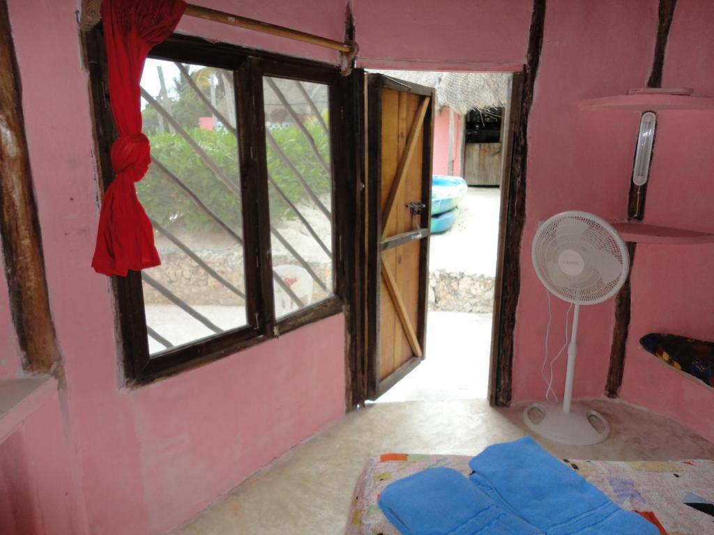 Acamaya Reef Cabanas Puerto Morelos Bilik gambar